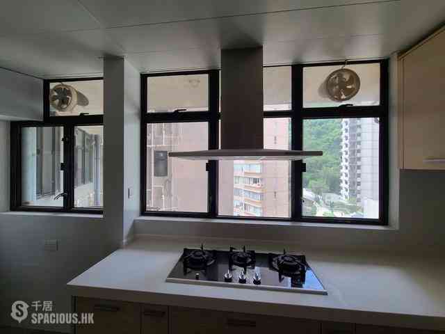 Mid Levels Central - Clovelly Court Block 2 05