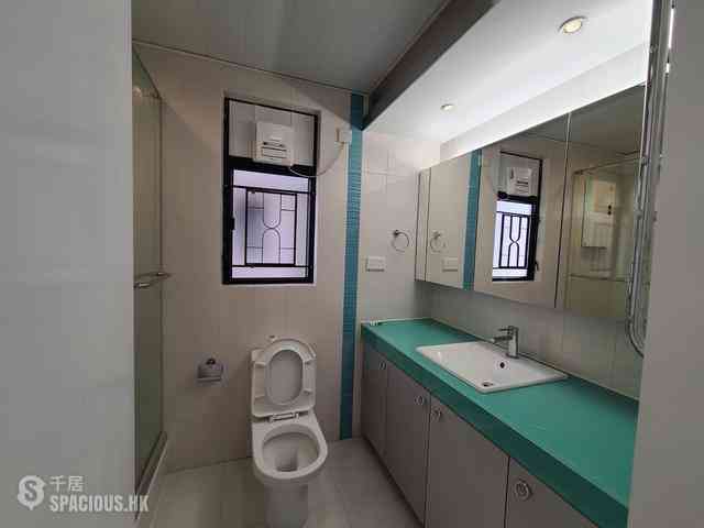 Mid Levels Central - Clovelly Court Block 2 09