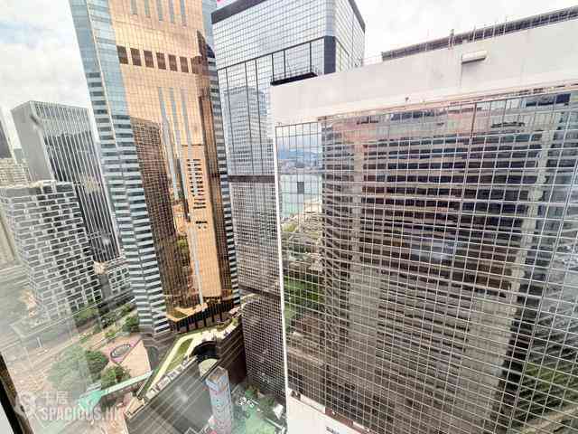 Wan Chai - Convention Plaza Apartments 01