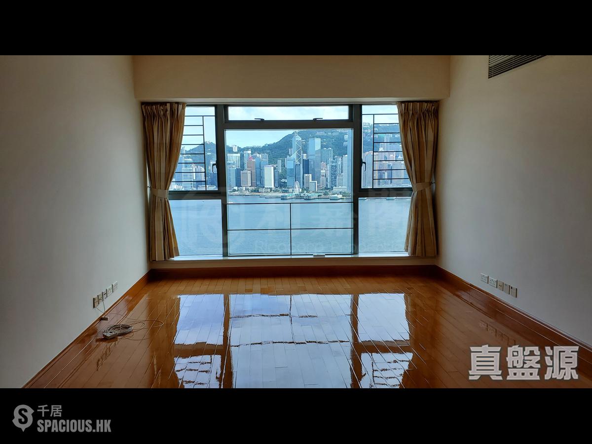 West Kowloon - The Harbourside 01