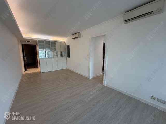 West Kowloon - Sorrento Phase 1 Block 6 02