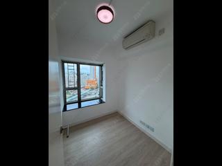 West Kowloon - Sorrento Phase 1 Block 6 03