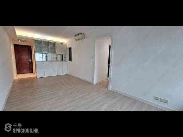 West Kowloon - Sorrento Phase 1 Block 6 06