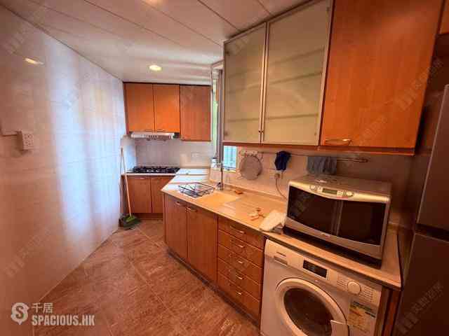 West Kowloon - Sorrento Phase 1 Block 6 10