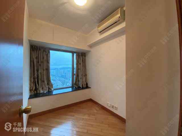 West Kowloon - Sorrento Phase 1 Block 5 06
