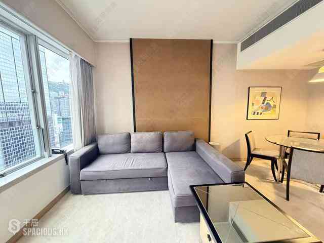 Wan Chai - Convention Plaza Apartments 04