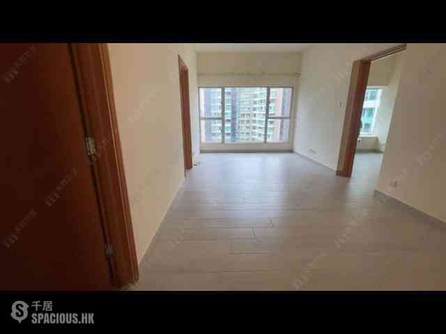 West Kowloon - The Waterfront Phase 1 Block 1 08