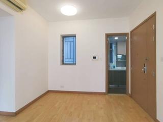Sai Ying Pun - Island Crest Block 1 04