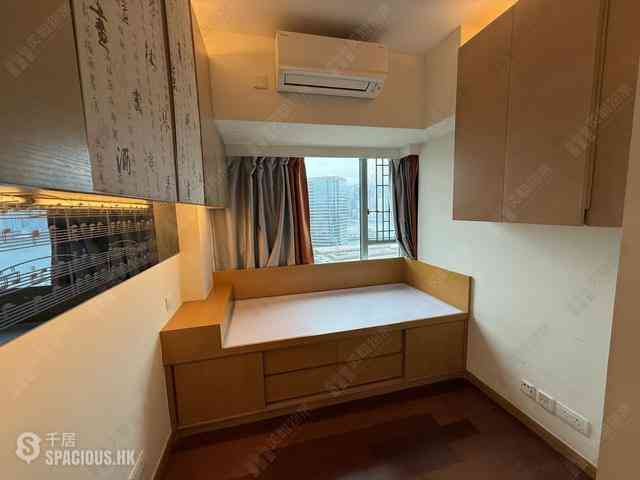 Tsim Sha Tsui - The Victoria Towers Tower 1 11