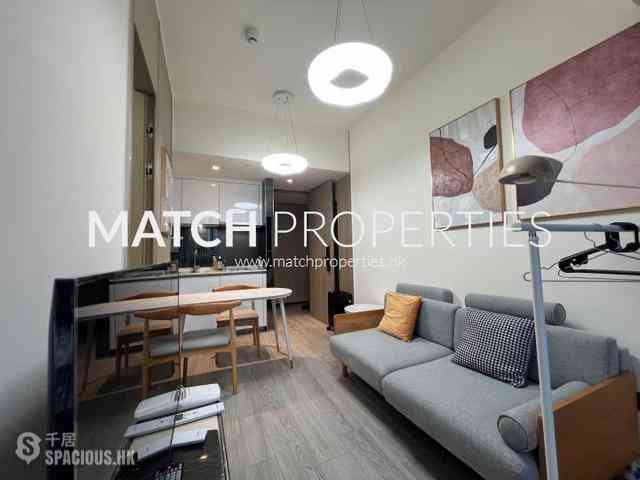 Sai Ying Pun - The Queens 02