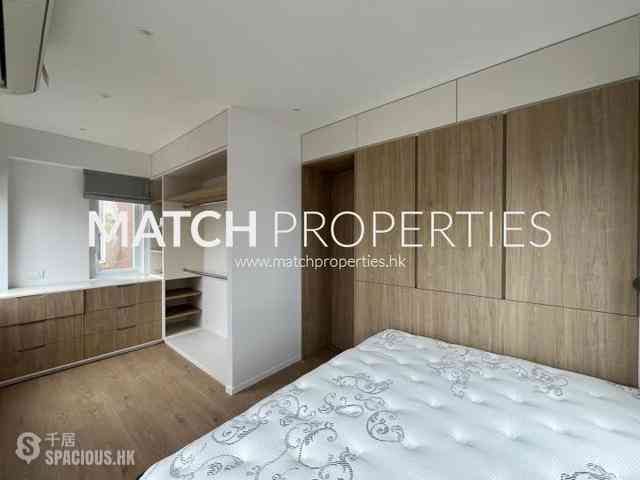 Sai Ying Pun - Golden Phoenix Court 10
