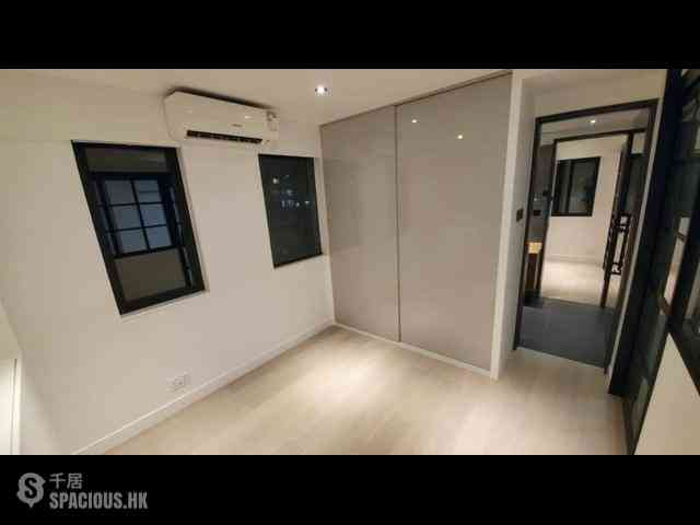 Wan Chai - Rialto Building 04