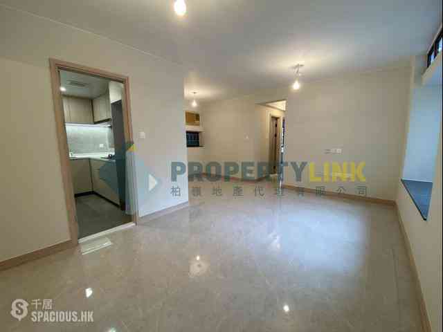 Central - Hollywood Terrace 01