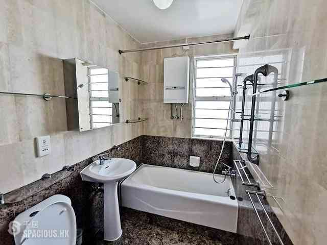 Pok Fu Lam - Scenic Villas 04