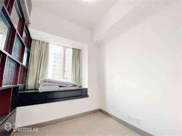 Sai Ying Pun - Island Crest 05