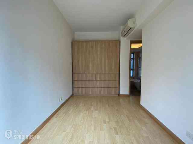 Sai Ying Pun - Island Crest 07