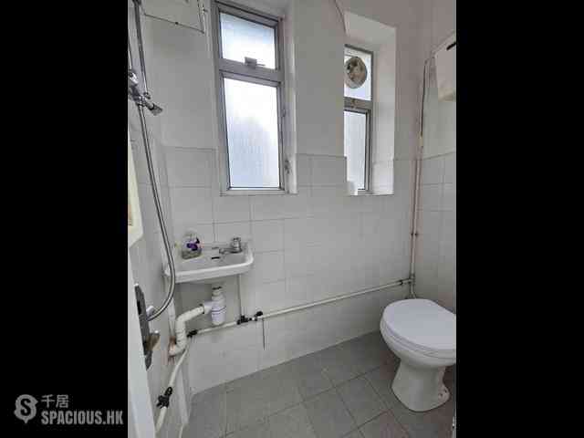 Sai Ying Pun - 17, High Street 02