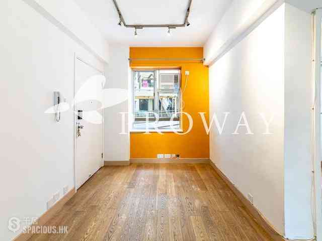 Mid Levels Central - Rich Court 03
