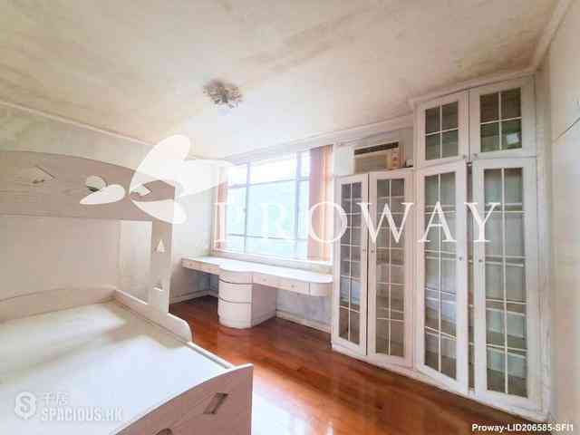 Pok Fu Lam - Baguio Villa 09