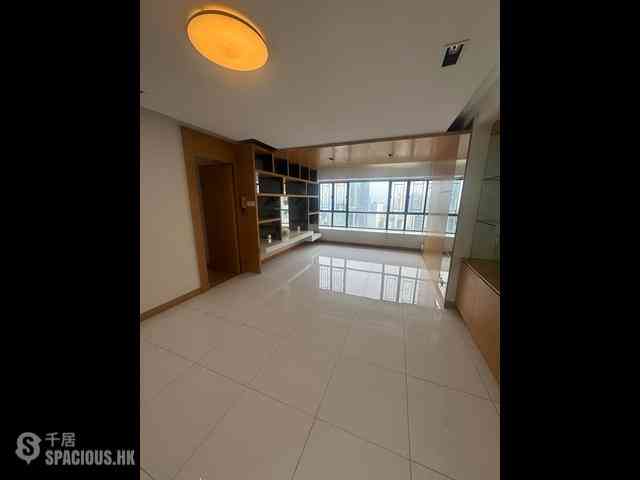Mid Levels Central - The Grand Panorama Block 2 01
