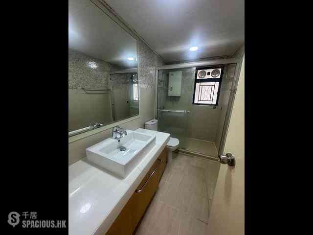 Mid Levels Central - The Grand Panorama Block 2 03