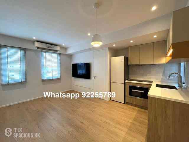 Sai Ying Pun - Golden Phoenix Court 02