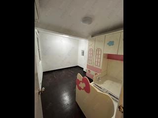 Wan Chai - Phoenix Court Block 1 02