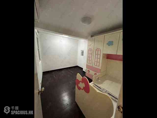 Wan Chai - Phoenix Court Block 1 02