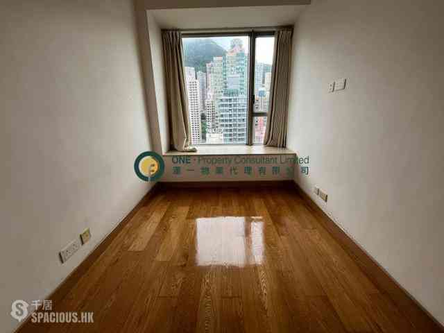 Sai Ying Pun - Island Crest 07