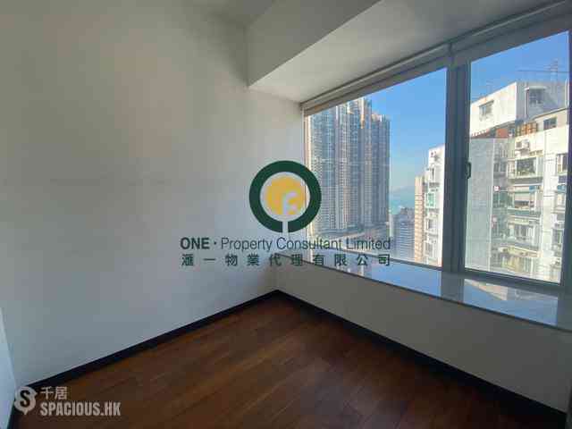 Shek Tong Tsui - Eivissa Crest 06