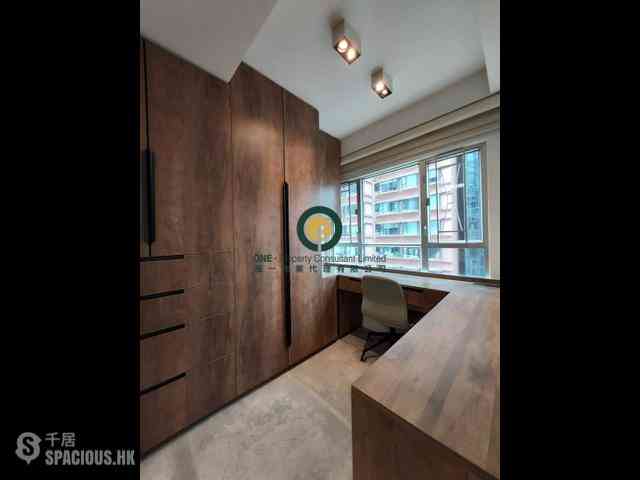 Mid Levels Central - Midland Court 07