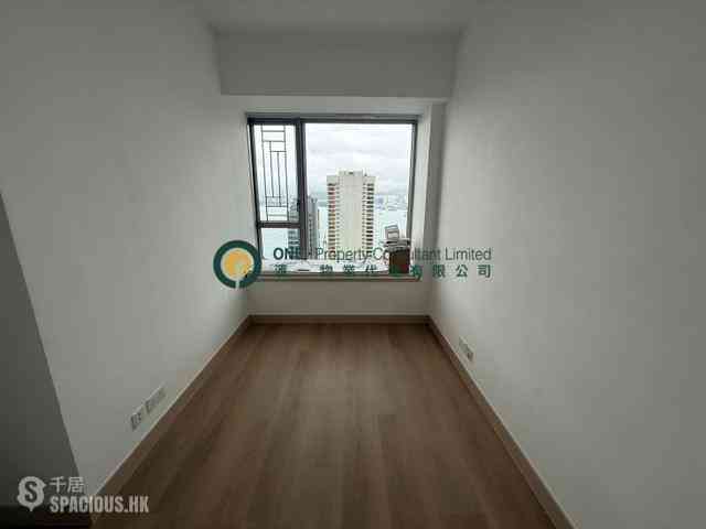 Sai Ying Pun - Island Crest 06