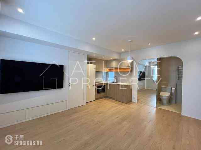 Sai Ying Pun - Golden Phoenix Court 02