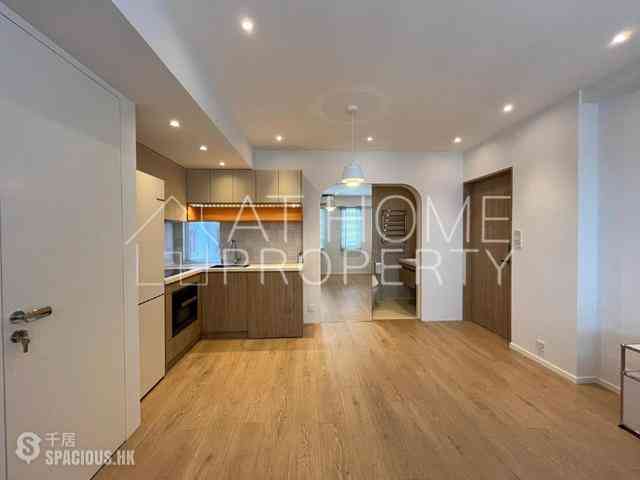 Sai Ying Pun - Golden Phoenix Court 03