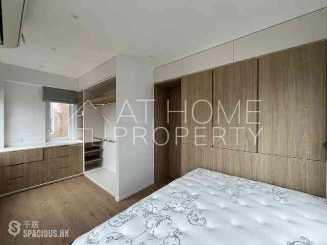 Sai Ying Pun - Golden Phoenix Court 05