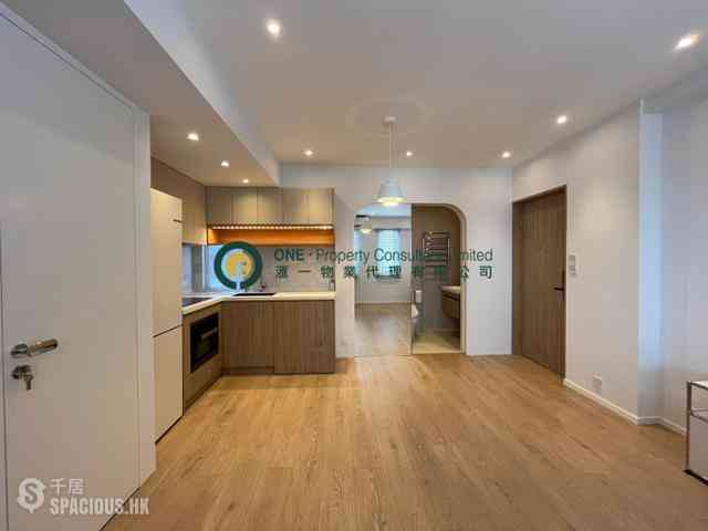 Sai Ying Pun - Golden Phoenix Court 03
