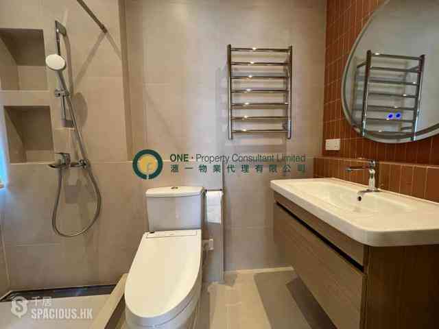Sai Ying Pun - Golden Phoenix Court 05