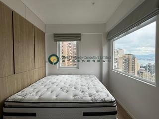 Sai Ying Pun - Golden Phoenix Court 08