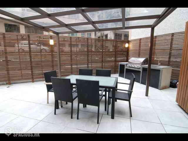Sai Ying Pun - Golden Phoenix Court 01