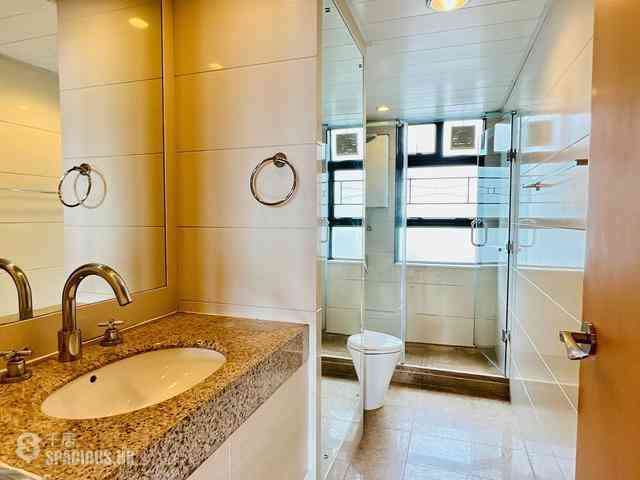 Mid Levels Central - Estoril Court Block 2 03