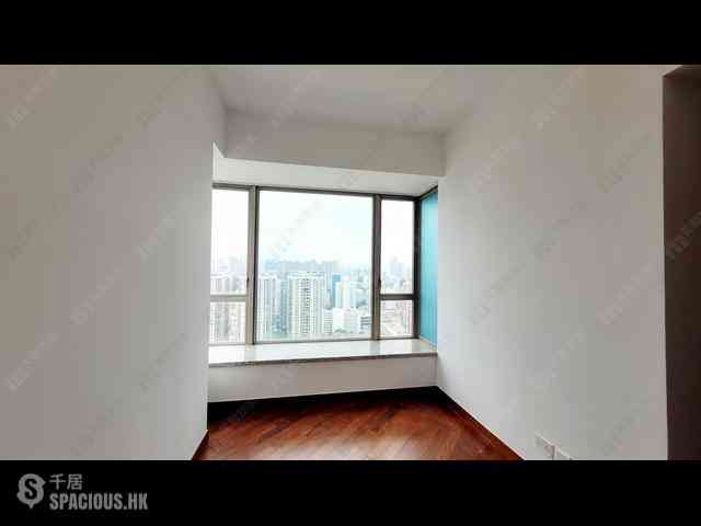 Yau Ma Tei - The Coronation Tower 1 04