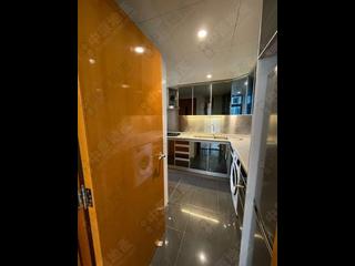 Mid Levels West - 80 Robinson Road 10