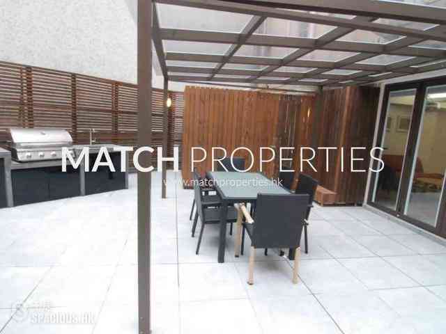 Sai Ying Pun - Golden Phoenix Court 01