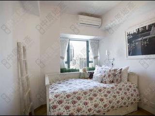 Mid Levels West - 80 Robinson Road 02