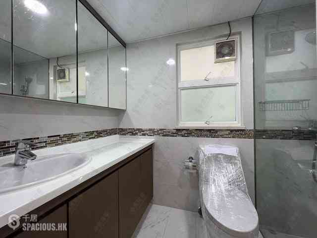 Mid Levels Central - Goldwin Heights 05