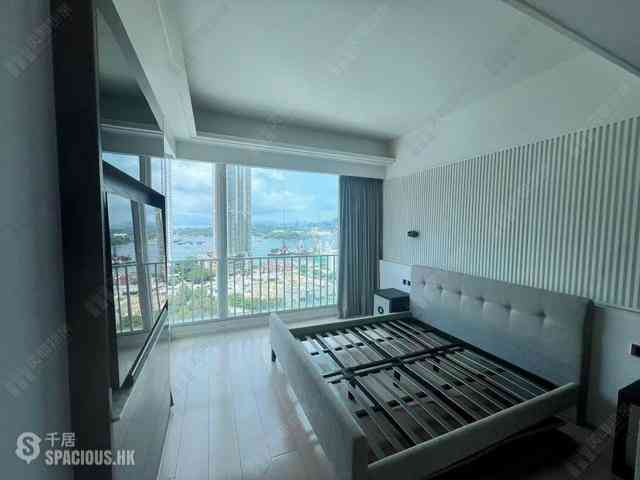 Tai Kok Tsui - Harbour Green Tower 1 05