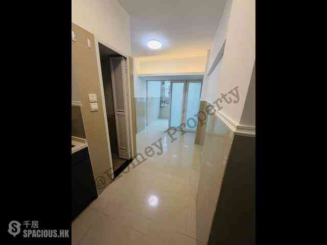 North Point - Majestic Apartments 04