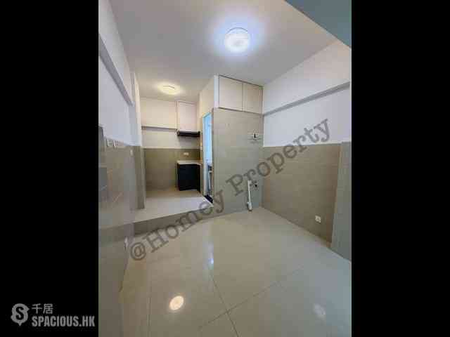 North Point - Majestic Apartments 06