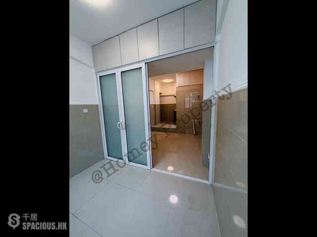 North Point - Majestic Apartments 07