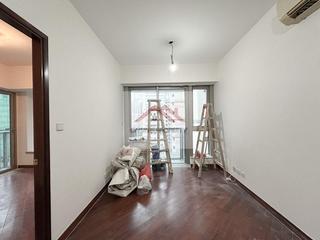 Wan Chai - The Avenue Phase 1 Block 5 02